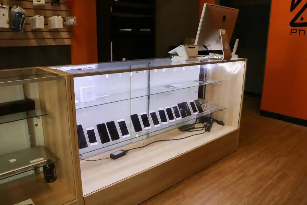 Campus Phone repair Shop